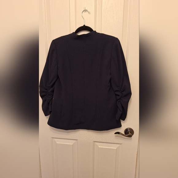 Blazer - Picture 2 of 3